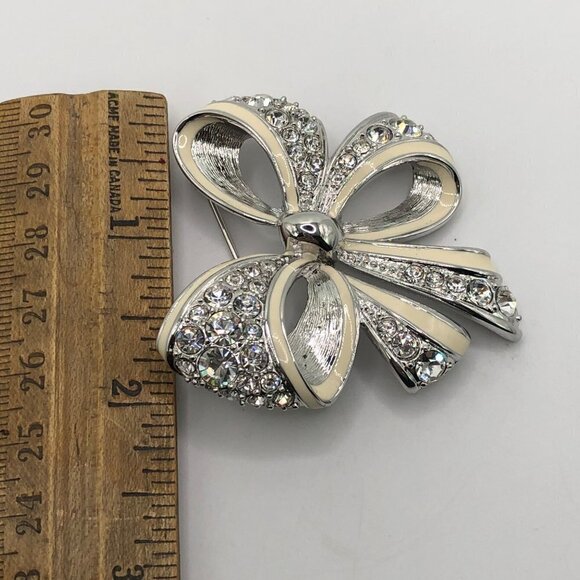 Nolan Miller Bow Pin Brooch Rhinestone Enamel Silver Tone - Picture 8 of 8
